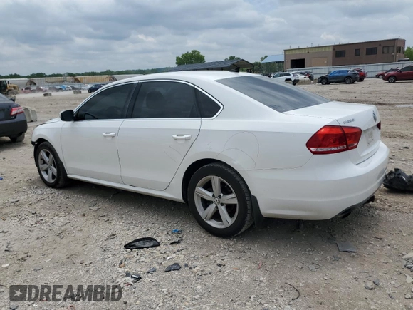 2013 Volkswagen Passat SE z VIN 1VWBH7A36DC086841, wystawiony jako Copart lot #60202355 z przebiegiem 147 359 mil mil oraz Szkoda całkowita • Salvage title. Historia ofert i sprzedaży dostępna na DreamBid. Obrazek 2.