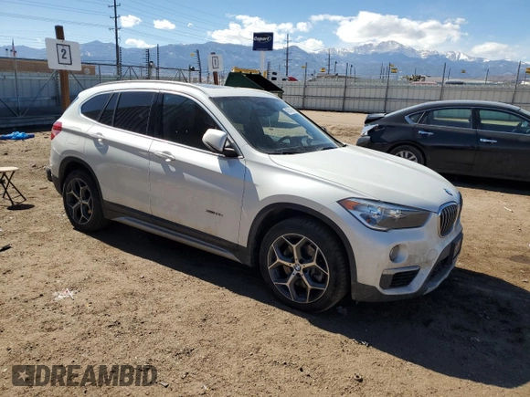 2018 BMW X1 xDrive28i z VIN WBXHT3C35J5K29010, wystawiony jako Copart lot #47537165 z przebiegiem 90 779 mil mil oraz Szkoda całkowita • Salvage title. Historia ofert i sprzedaży dostępna na DreamBid. Obrazek 4.