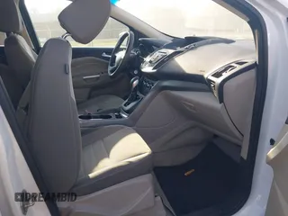 2013 Ford Escape SE с VIN 1FMCU0GXXDUB25389, выставлен на аукционе IAAI как лот 42714468 с пробегом 158 849 миль миль и . История ставок и продаж доступна на DreamBid. Изображение 5.