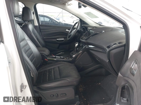 2015 Ford Escape Titanium z VIN 1FMCU0J91FUA27610, wystawiony jako IAAI lot #42095995 z przebiegiem 122 521 mil mil oraz . Historia ofert i sprzedaży dostępna na DreamBid. Obrazek 5.