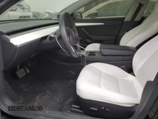 2022 Tesla Model 3 Long Range z VIN 5YJ3E1EB9NF134819, wystawiony jako Copart lot #49639365 z przebiegiem 49 245 mil mil oraz Szkoda całkowita • Salvage title. Historia ofert i sprzedaży dostępna na DreamBid. Obrazek 7.