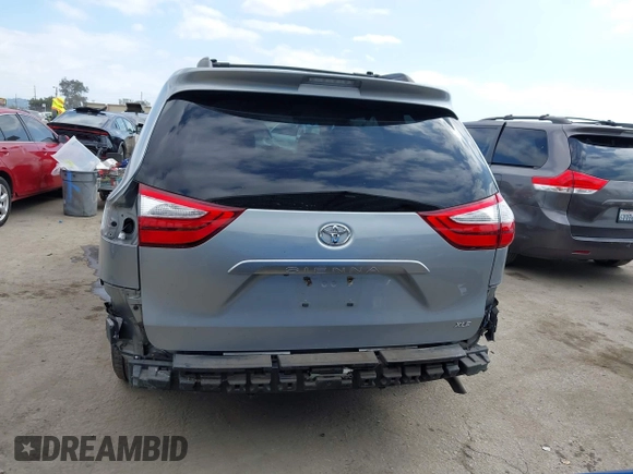 2015 Toyota Sienna XLE with VIN 5TDYK3DC1FS611521, listed as a IAAI auction lot 42136356 with 102,734 mi miles. Bid and sale history available at carsss.com. Image 17.