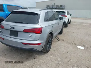 2021 Audi Q5 Premium Plus with VIN WA1BAAFY4M2065706, listed as a IAAI auction lot 42139445 with 39,646 mi miles and . Bid and sale history available at DreamBid. Image 4.
