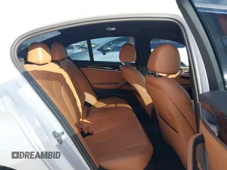 2017 BMW 5 Series 530i с VIN WBAJA5C32HG894894, выставлен на аукционе IAAI как лот 40905321 с пробегом 93 520 миль миль и . История ставок и продаж доступна на DreamBid. Изображение 8.