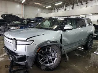 2024 Rivian R1S Adventure with VIN 7PDSGBBA5RN032652, listed as a Copart auction lot 87921275 with 8,431 mi miles and Salvage Title. Bid and sale history available at carsss.com. Image 1.