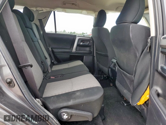 2018 Toyota 4Runner SR5 с VIN JTEZU5JR8J5166207, выставлен на аукционе Copart как лот 59818035 с пробегом 100 953 миль миль и Списание • Salvage title. История ставок и продаж доступна на DreamBid. Изображение 11.