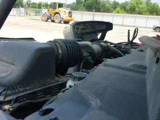 2018 Ford F-150 XL с VIN 1FTEW1EP6JFA61187, выставлен на аукционе IAAI как лот 42701823 с пробегом 123 260 миль миль и . История ставок и продаж доступна на DreamBid. Изображение 19.