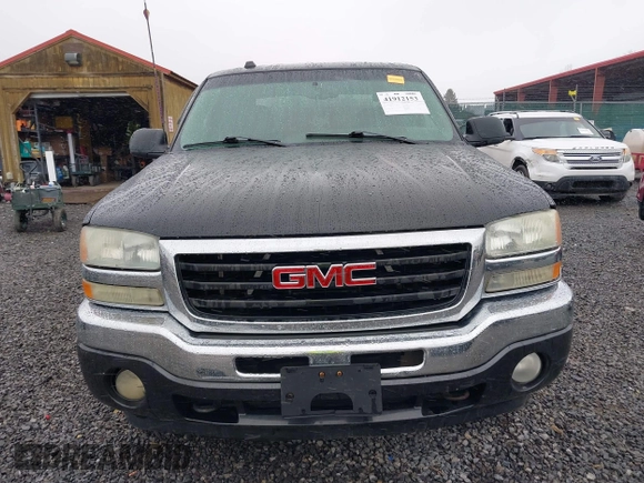 2005 GMC Sierra 1500 SLT z VIN 2GTEK13T351137747, wystawiony jako IAAI lot #41912153 z przebiegiem 247 344 mil mil oraz . Historia ofert i sprzedaży dostępna na DreamBid. Obrazek 12.