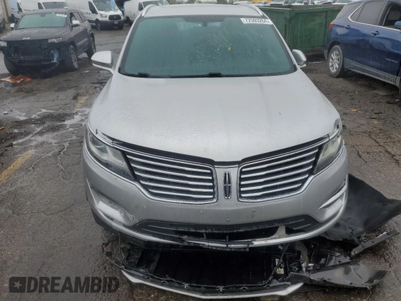 2017 Lincoln MKC Select z VIN 5LMTJ2DHXHUL40310, wystawiony jako Copart lot #72593264 z przebiegiem 73 989 mil mil oraz Czysty tytuł • Clean title. Historia ofert i sprzedaży dostępna na DreamBid. Obrazek 5.