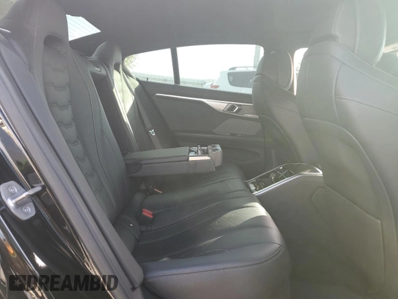 2023 BMW 8 Series M850i z VIN WBAGV8C02PCK67527, wystawiony jako Copart lot #80470154 z przebiegiem 17 873 mil mil oraz Szkoda całkowita • Salvage title. Historia ofert i sprzedaży dostępna na DreamBid. Obrazek 10.
