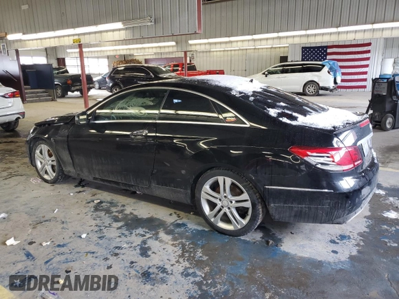 2014 Mercedes-Benz E 350 z VIN WDDKJ8JB9EF287773, wystawiony jako Copart lot #42756615 z przebiegiem 118 977 mil mil oraz Szkoda całkowita • Salvage title. Historia ofert i sprzedaży dostępna na DreamBid. Obrazek 2.