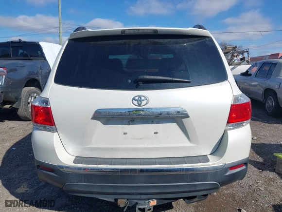 2012 Toyota Highlander Limited with VIN 5TDYK3EH4CS052018, listed as a IAAI auction lot 41731421 with 197,132 mi miles. Bid and sale history available at carsss.com. Image 16.