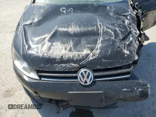 2017 Volkswagen Golf S z VIN 3VW217AU1HM011563, wystawiony jako Copart lot #52727965 z przebiegiem Nie podano mil oraz Szkoda całkowita • Salvage title. Historia ofert i sprzedaży dostępna na DreamBid. Obrazek 12.