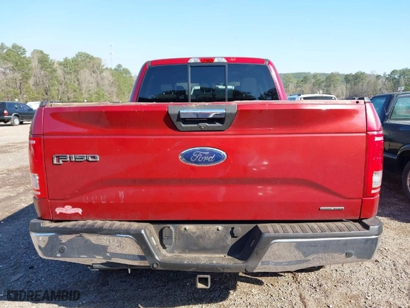 2015 Ford F-150 XLT w/HD Payload Pkg with VIN 1FTFW1EF1FKD01157, listed as a IAAI auction lot 41788959 with 268,606 mi miles. Bid and sale history available at carsss.com. Image 16.