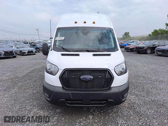 2023 Ford Transit Cargo with VIN 1FTRU8XG8PKC05304, listed as a Copart auction lot 60695455 with 697 mi miles and Clean title. Bid and sale history available at DreamBid. Image 5.