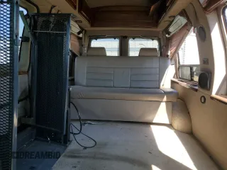 2002 GMC Savana with VIN 1GDFG15R521206037, listed as a Copart auction lot 47118175 with 256,150 mi miles and Salvage Title. Bid and sale history available at carsss.com. Image 10.