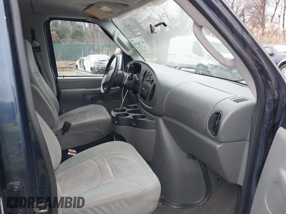 2006 Ford Econoline Passenger XL with VIN 1FMRE11LX6DA52692, listed as a IAAI auction lot 41718305 with 138,736 mi miles and . Bid and sale history available at DreamBid. Image 5.