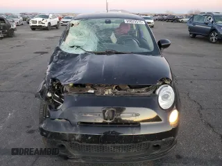 2018 FIAT 500 Pop with VIN 3C3CFFKH8JT528685, listed as a Copart auction lot 89029515 with 74,153 mi miles and Salvage Title. Bid and sale history available at carsss.com. Image 5.