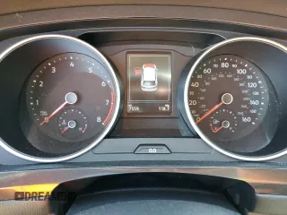 2018 Volkswagen Tiguan SEL with VIN 3VV3B7AX3JM010677, listed as a Copart auction lot 50615395 with 7,559 mi miles and Salvage Title. Bid and sale history available at DreamBid. Image 9.