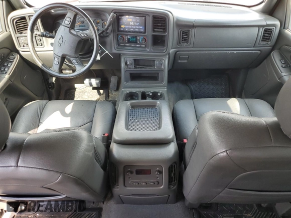 2004 Chevrolet Avalanche Z71 with VIN 3GNEK12T14G303794, listed as a Copart auction lot 74266364 with 152,710 mi miles and Salvage Title. Bid and sale history available at carsss.com. Image 8.