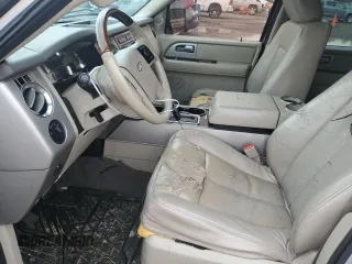 2010 Ford Expedition Limited z VIN 1FMJU1K54AEA75968, wystawiony jako Copart lot #51372925 z przebiegiem 253 586 mil mil oraz Czysty tytuł • Clean title. Historia ofert i sprzedaży dostępna na DreamBid. Obrazek 7.