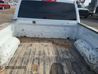 2022 Ram 1500 Tradesman с VIN 3C6RR7KG0NG295501, выставлен на аукционе IAAI как лот 42621107 с пробегом 76 915 миль миль и . История ставок и продаж доступна на DreamBid. Изображение 18.