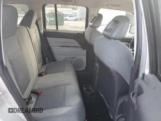 2007 Jeep Patriot Sport with VIN 1J8FT28W57D272626, listed as a Copart auction lot 84927144 with 287,688 mi miles and Salvage Title. Bid and sale history available at DreamBid. Image 11.