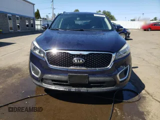 2016 Kia Sorento LX with VIN 5XYPG4A38GG161131, listed as a Copart auction lot 53537475 with 104,839 mi miles and Salvage Title. Bid and sale history available at carsss.com. Image 5.