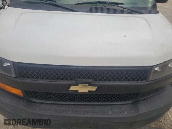2018 Chevrolet Express Cargo Van with VIN 1GCWGAFP6J1261449, listed as a Copart auction lot 83677924 with 0 mi miles and Salvage Title. Bid and sale history available at carsss.com. Image 11.