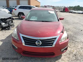 2015 Nissan Altima 2.5 with VIN 1N4AL3AP2FC179390, listed as a IAAI auction lot 41833729 with 191,760 mi miles. Bid and sale history available at carsss.com. Image 11.