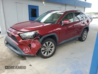2021 Toyota RAV4 XLE Premium with VIN 2T3C1RFV2MW164644, listed as a Copart auction lot 65607935 with 19,667 mi miles and Salvage title. Bid and sale history available at DreamBid. Image 1.