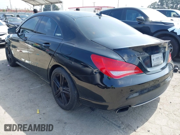 2014 Mercedes-Benz CLA 250 with VIN WDDSJ4EB3EN040337, listed as a IAAI auction lot 42382524 with 210,381 mi miles and . Bid and sale history available at DreamBid. Image 3.