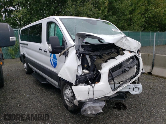 2023 Ford Transit Passenger XL with VIN 1FBAX9Y81PKC05893, listed as a Copart auction lot 66302764 with 4,084 mi miles and Salvage Title. Bid and sale history available at DreamBid. Image 4.