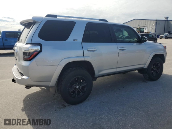 2022 Toyota 4Runner SR5 Premium with VIN JTENU5JR8N6032893, listed as a Copart auction lot 56591825 with 40,720 mi miles and Salvage title. Bid and sale history available at DreamBid. Image 3.