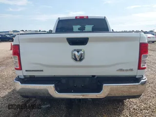 2024 Ram 2500 Big Horn z VIN 3C6UR5DL1RG338631, wystawiony jako IAAI lot #42608233 z przebiegiem 34 989 mil mil oraz . Historia ofert i sprzedaży dostępna na DreamBid. Obrazek 16.