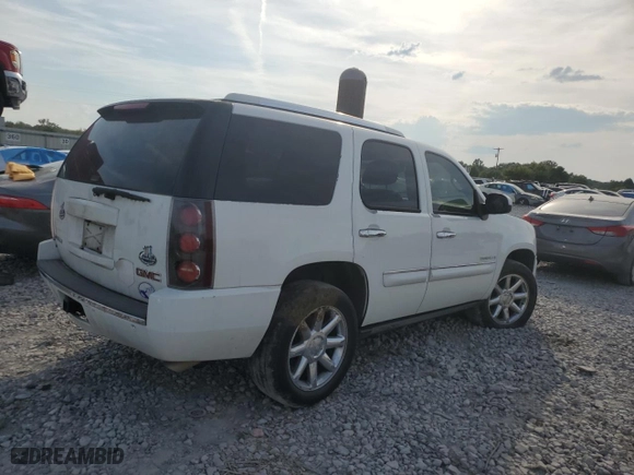 2007 GMC Yukon Denali with VIN 1GKFK63837J271278, listed as a Copart auction lot 72351514 with 245,465 mi miles and Clean Title. Bid and sale history available at carsss.com. Image 3.