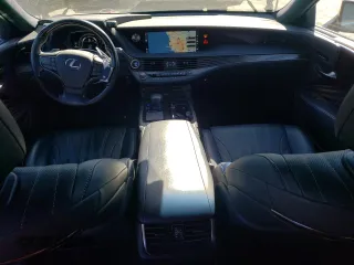 2018 Lexus LS with VIN JTHBYLFF1J5000266, listed as a Copart auction lot 77130624 with 36,312 mi miles and Salvage title. Bid and sale history available at DreamBid. Image 8.
