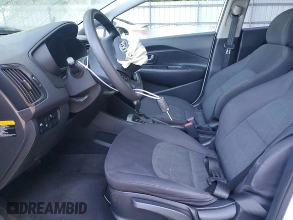 2013 Kia Rio LX z VIN KNADM4A30D6265572, wystawiony jako Copart lot #57632815 z przebiegiem 210 729 mil mil oraz Szkoda całkowita • Salvage title. Historia ofert i sprzedaży dostępna na DreamBid. Obrazek 7.