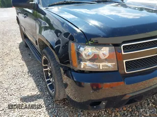 2011 Chevrolet Tahoe LS with VIN 1GNSCAE07BR278849, listed as a IAAI auction lot 42647528 with 194,920 mi miles and . Bid and sale history available at DreamBid. Image 6.