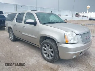 2007 GMC Yukon XL z VIN 1GKFK66807J357191, wystawiony jako IAAI lot #42149142 z przebiegiem 224 515 mil mil oraz . Historia ofert i sprzedaży dostępna na DreamBid. Obrazek 1.