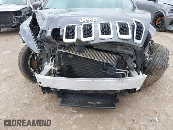2015 Jeep Cherokee Limited with VIN 1C4PJMDS5FW587879, listed as a IAAI auction lot 41864622 with 143,843 mi miles. Bid and sale history available at carsss.com. Image 6.