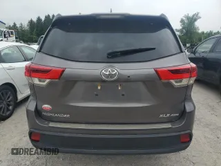 2017 Toyota Highlander XLE with VIN 5TDJZRFH7HS426496, listed as a Copart auction lot 62337475 with 255,962 mi miles and Clean title. Bid and sale history available at DreamBid. Image 6.