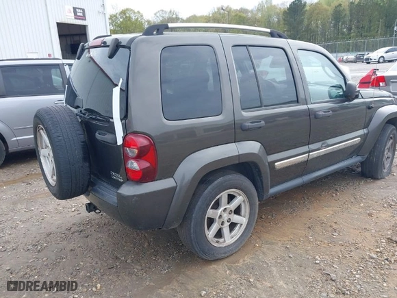 2005 Jeep Liberty Limited with VIN 1J4GK58K85W513961, listed as a IAAI auction lot 41921343 with 347,996 mi miles. Bid and sale history available at carsss.com. Image 4.