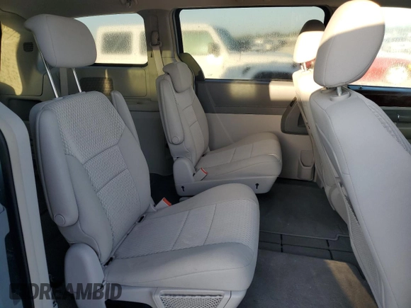 2009 Chrysler Town & Country Touring with VIN 2A8HR54129R637766, listed as a Copart auction lot 48561705 with 53,706 mi miles and Salvage Title. Bid and sale history available at DreamBid. Image 11.