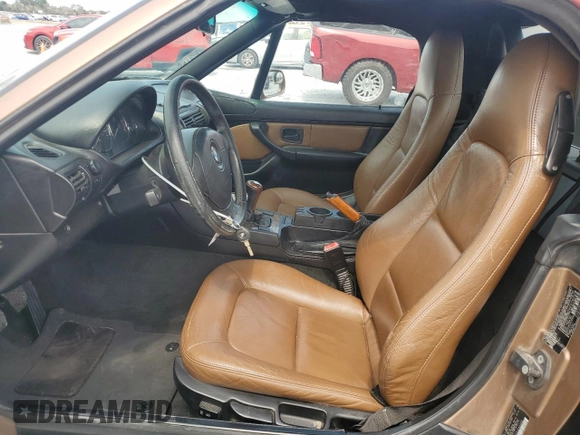 2001 BMW Z3 2.5 z VIN WBACN33441LK46402, wystawiony jako Copart lot #57974785 z przebiegiem 142 661 mil mil oraz Szkoda całkowita • Salvage title. Historia ofert i sprzedaży dostępna na DreamBid. Obrazek 7.