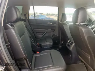2021 Volkswagen Atlas SE with VIN 1V2WR2CA3MC519899, listed as a Copart auction lot 64051135 with 60,586 mi miles and Salvage title. Bid and sale history available at DreamBid. Image 11.