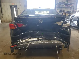 2019 Nissan Altima SR with VIN 1N4BL4CV8KC258935, listed as a Copart auction lot 70028694 with 97,267 mi miles and Salvage Title. Bid and sale history available at carsss.com. Image 6.