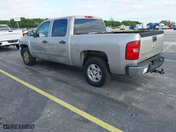 2008 Chevrolet Silverado 1500 LTZ with VIN 3GCEC13J28G138640, listed as a IAAI auction lot 42094031 with 246,804 mi miles. Bid and sale history available at carsss.com. Image 3.