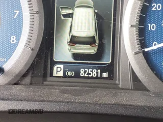 2017 Toyota Sienna XLE Auto Access Seat with VIN 5TDYZ3DC4HS852620, listed as a IAAI auction lot 40988036 with 82,581 mi miles. Bid and sale history available at carsss.com. Image 16.