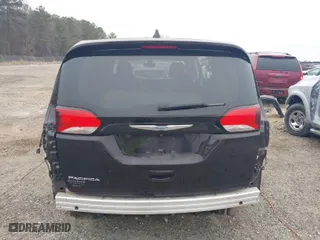 2019 Chrysler Pacifica Touring Plus with VIN 2C4RC1FG1KR541611, listed as a IAAI auction lot 41802784 with 96,767 mi miles. Bid and sale history available at carsss.com. Image 17.